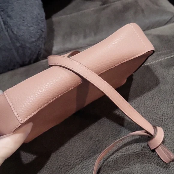 Anne Klein Purse - Picture 12 of 13